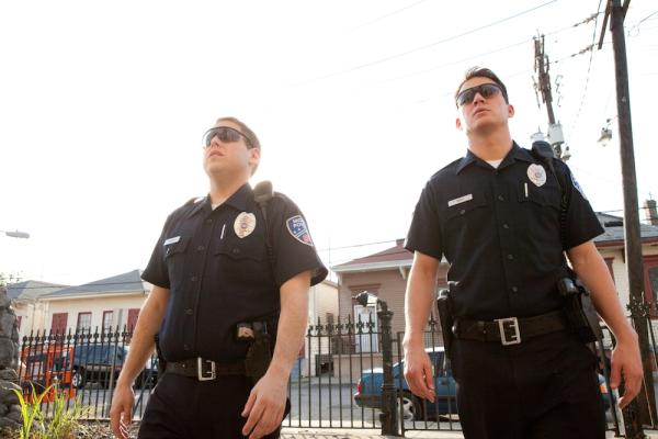 channingtatum's tweet photo. B4 u see me come out of uniform, see me w/ @JonahHill in @21JumpStMovie - out NOW! http://t.co/CZl2ZViX #21JumpStreet http://t.co/zOYn5yZm