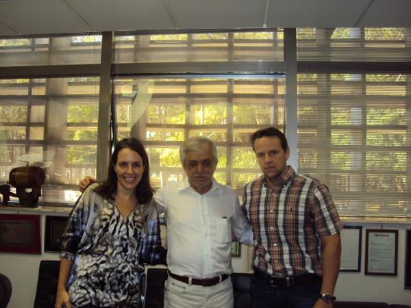 RoqueDeputado's tweet photo. Dra. Gabriela - Assessora do Vereador Aladim; Roquinho e Dr. Cláudio http://t.co/j9v5LKYl