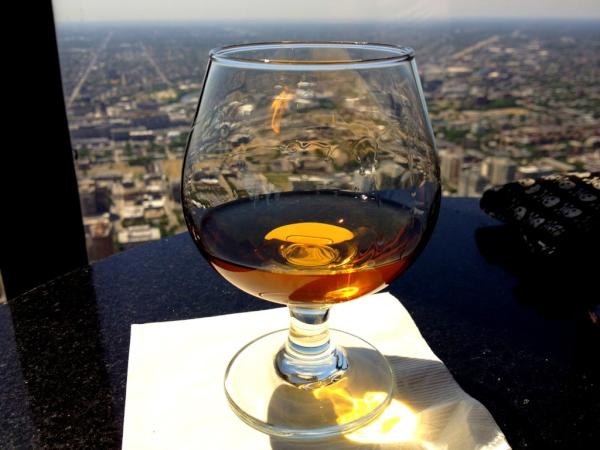 camerapluspro's tweet image. Small batch Burbon on the top of the Hancock Building. Powerful stuff! #CPPPower #CPPHunt