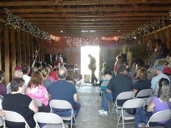 codieprevost's tweet photo. Where is that heaven? RT @cdtellier: @codieprevost @al_leblanc Saweet! #countrysetting #codieprevost http://t.co/cliBSyAr #codieprevost