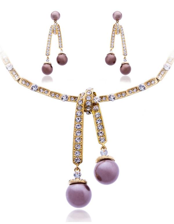 crystalcute002's tweet photo. Gold Plated Twinkling Earrings &amp; Necklace Set of Rhinestones with Big Brown Pearls http://t.co/tdZkjJ5M