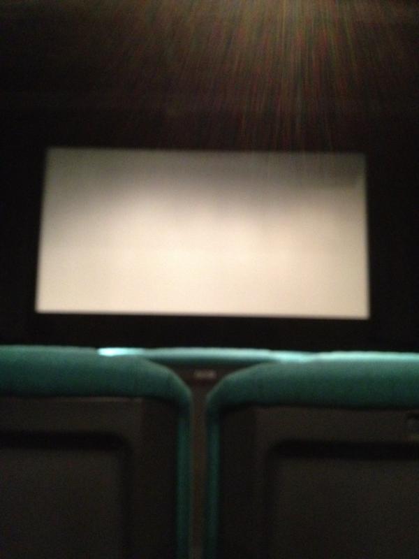 modern_cat's tweet photo. ただいま映画館を独占中

…またか。 http://t.co/2Jt5r4c3