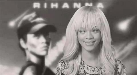 RihannaN4L's tweet image. KPASOKAPOSKAPOSKPAOSKPAOKSA linda *-*
