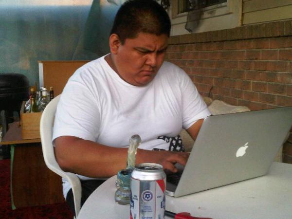 sairah_girl's tweet image. Eassssy killa RT @mrAndyCue: This guy sends angry emails! @johnnyisthekey  #capslocked