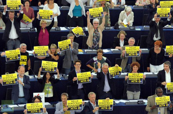 montrealdesign's tweet photo. Hello #Democracy... Goodbye #ACTA http://t.co/kEWUHBpK