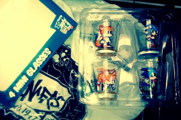 Starmaster101's tweet photo. Just couldn't help myself had to buy these Lol #SonicObsession http://t.co/SOe9GOub