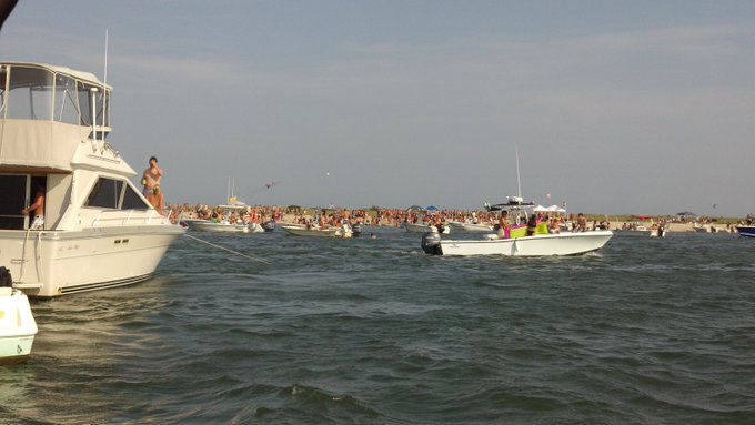 The Fourth #masonboro style http://t.co/2sFzfbPf<a href="/tag/masonboro"class="tags">#masonboro</a>