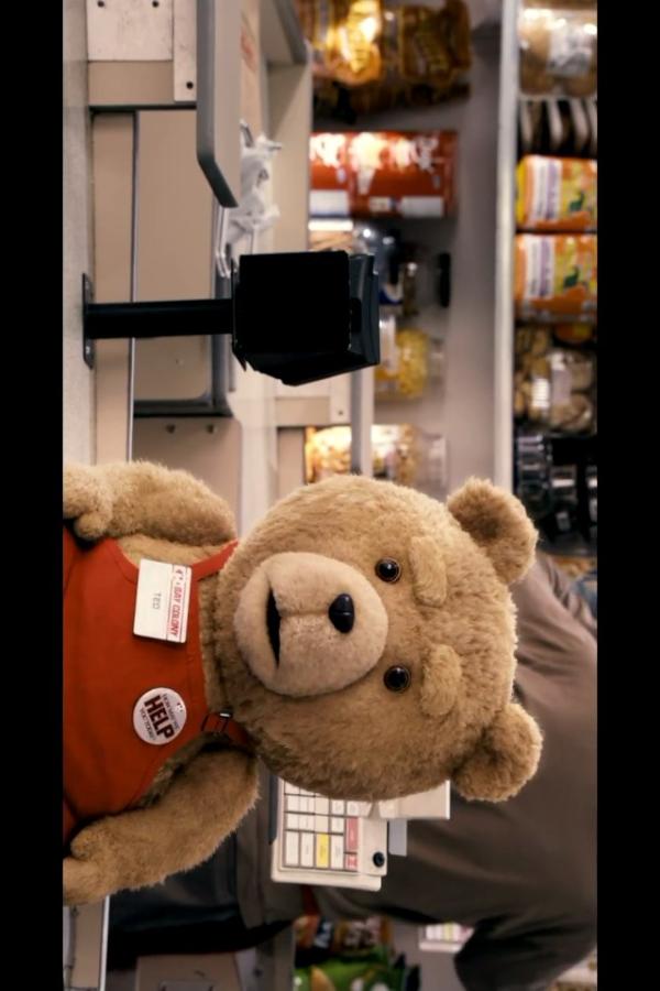 TedMoviee's tweet photo. This guy looks pretty ugly, I wonder who that might be... He for sure doesnt look like me.. http://t.co/XzGuGFZ8