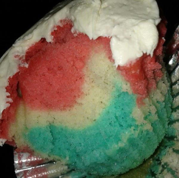 _erinrosee's tweet image. These came out better ! (:
Red , white &amp;amp; blue cupcakes
#whadddup