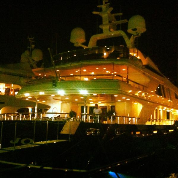 musicofloren tweet media