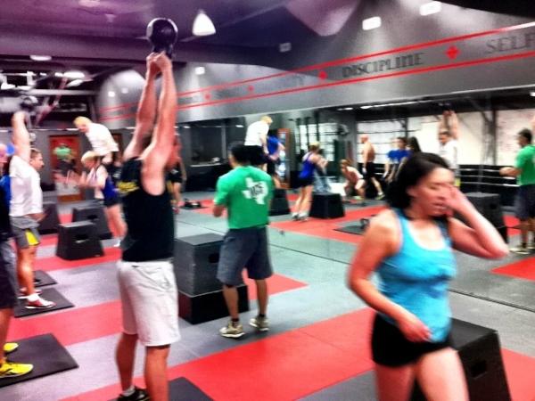 WarrenSchindler's tweet photo. 5 class @CrossFitBC - who's coming for the 6?! #CrossFit http://t.co/DtdiflAW