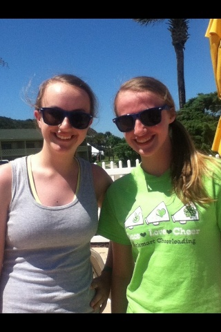 Amanda_Kuy's tweet image. This is soo crazy I found my twin!!!!!  @AaronChewning #Superwow2012 #sortawow @superwow