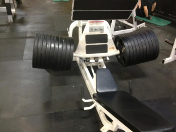 uhohitsthebigo's tweet image. BOUT TO OWN THIS LOADED SQUATT PRESS! @ryback22 Im waiting for u so we can stiff leg dead lift! #SuperSoldiers #TTGP