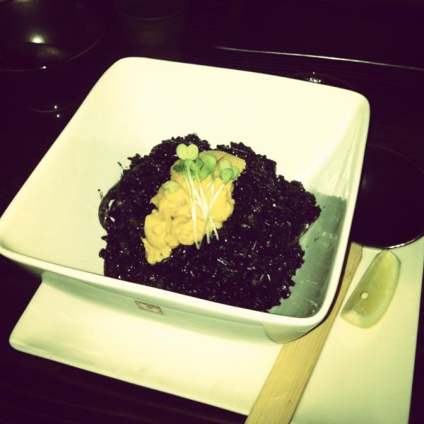 SoupNextDoor's tweet photo. #Prometheus rice with Uni @blueribbonizakaya http://t.co/k9JoA11w