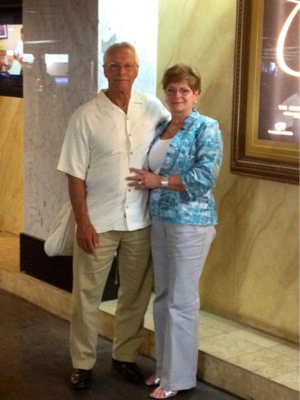 SarahFrechette's tweet image. My two favorite people in this whole world!!! Please may my mum be okay!!! #greatestparentsever