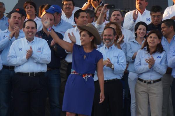 FerLarrazabal's tweet photo. #NL apoya a @JosefinaVM @GustavoMadero @rgraciag @PANNL @AccionNacional @panvinculacion http://t.co/3DGO7TsO