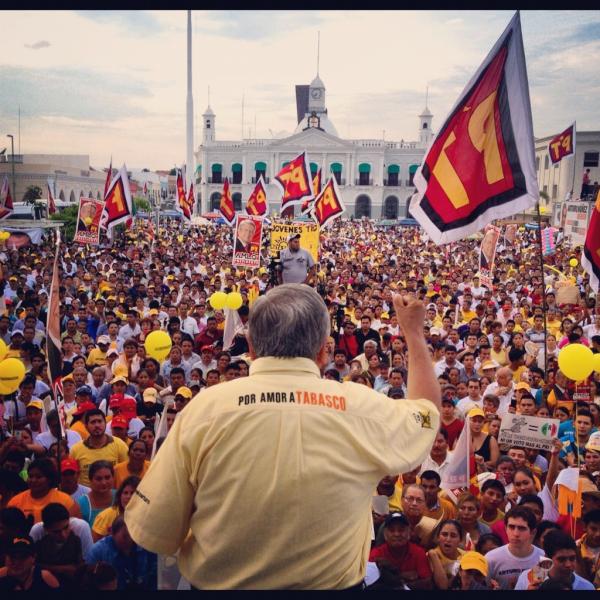 nunezarturo's tweet photo. Mejor cierre de campaña no pude haber tenido. Con los jóvenes sacaremos adelante a Tabasco. http://t.co/tncvMHt4