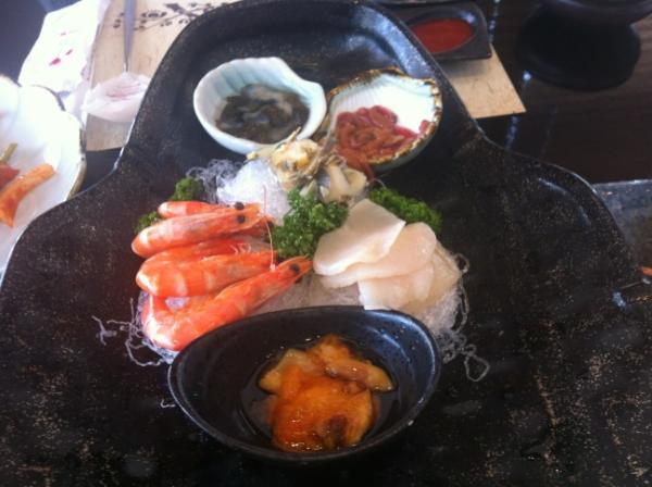 irokmc's tweet photo. 회먹는다.  눈요기 하세요 http://t.co/lPm3xTwF