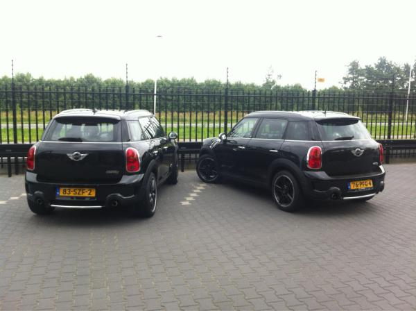 Na zaken ontbijt <a href="/Wassink_Apeld/">Wassink</a> sta ik voor 'de verkeerde' Countryman van de #MINI 's. Gelukkig is Christa wel uniek!!
