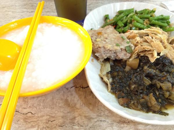 lovesannas's tweet photo. My dinner :( hope can slim down another 3kg!!!!! http://t.co/oV1PgrQi
