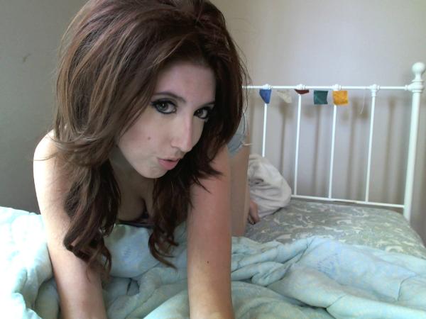 xoAlyELM's tweet photo. Got a ne HD cam!! http://t.co/HVeX0we8