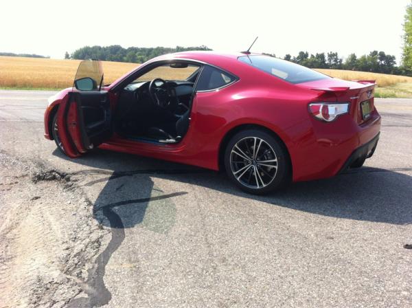 JenasCorner's tweet image. I think we'll get one of these for everyone on staff. #lightweightfun #ripeforaftermarket @Subaru