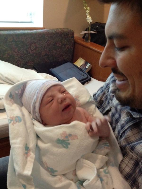 Edwinfvh's tweet photo. @geoff_watts That's awesome!  My third son Rowan James Martinez arrived exactly 1 min 1 hr after Marty! http://t.co/luOGhvSs