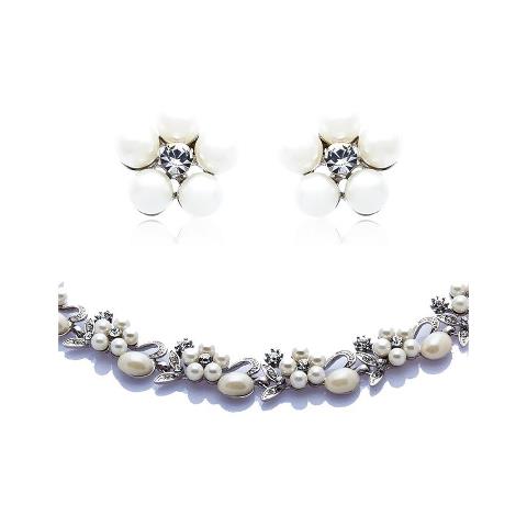 crystalcute002's tweet photo. Have you also see a big smile from this picture. http://t.co/GxtwbInN