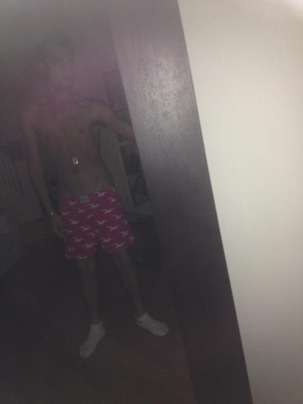 KevinMeadasPa's tweet photo. Lmaoo fancy guy lmaoooo http://t.co/f1nZdppG