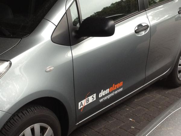 RT <a href="/aweerwag/">Aaron Weatherway ✳</a> Zie ik weer mooi vervangend vervoer rijden van <a href="/joostdenelzen/">Joost den Elzen</a> #autoschade #service #zoetermeer  leuk!