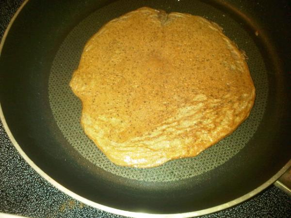 TeamHPack's tweet image. High protein chocolate pancakes made with @Sunwarrior + @KrisdaStevia - will post the recipe on hpack.com