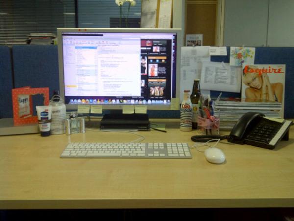 rosiemayreeves's tweet image. Uber tidy desk #rareoccurrence