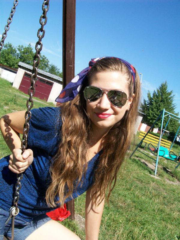 GossipStar13's tweet photo. This is me  . I love summer! http://t.co/i7XoQaLT