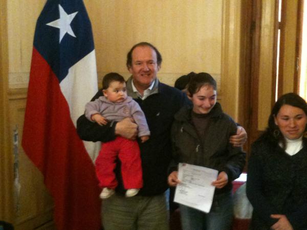 eduacornejo's tweet photo. @memobarros Entrega Orasmi Salud. http://t.co/bZQxJ2bs