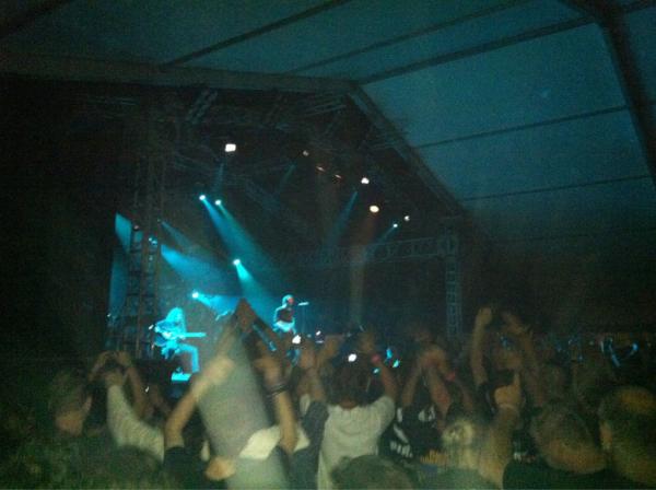 hyaenaboa's tweet photo. Blind guardian beim #haertsfeldsee http://t.co/x99Oe4Et