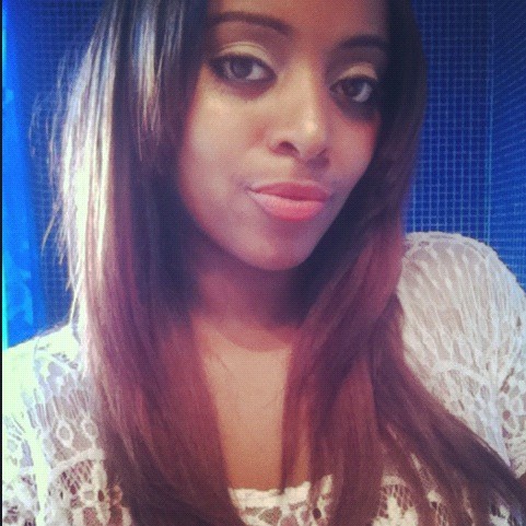 msmagdasinit's tweet photo. @aidalidia I think I look a little like you in this pic, check out my new dip dye hair do! You like?x http://t.co/s9NZHCN4