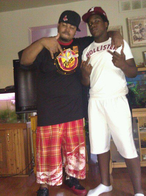 UpTownA_NIGGA's tweet image. Miss my lil bro