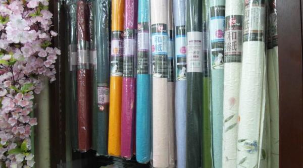 ヒロ カワカミ 京都タワーのダイソーで探していた和紙を見つけました 置いてるとこ少ないんです Http T Co Qkdutaxj