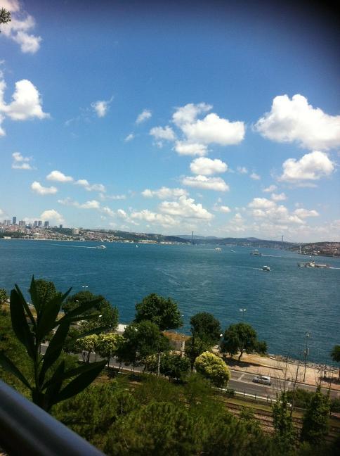 deryaal's tweet photo. Topkapı http://t.co/qBtKAMuh