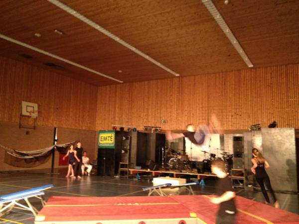 TeamElles tweet media