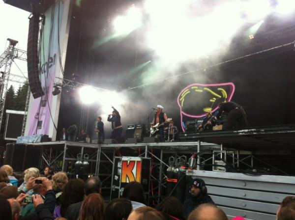 JimRune's tweet photo. @turbonegro @kollenfest http://t.co/uCDLUvMg