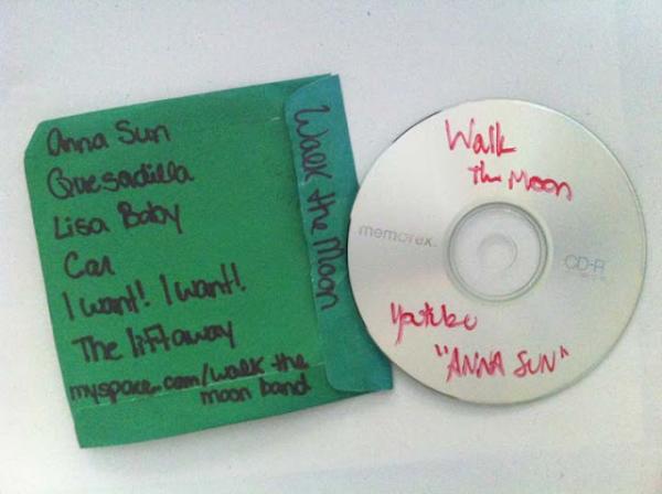 laurenrmira's tweet image. Found the @WALKTHEMOONband #promocd they were giving out for donations at their first @TheNewportLevee performance!