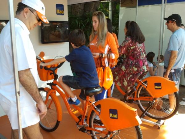 ricanetto's tweet photo. Bike Sampa no Itaú Masters Tour @itau http://t.co/QNaOQ9Ey