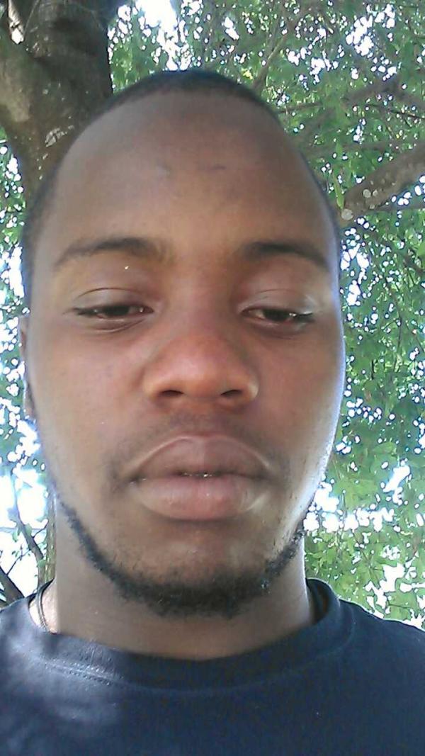 Taz_ASpaceCadet's tweet photo. @D_Ewan good wake n bake http://t.co/k0DgcBnX