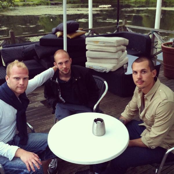 jonatanwenell's tweet photo. Trevligt sällskap i Slottsskogen #ljummenkväll http://t.co/ftT8eGzP