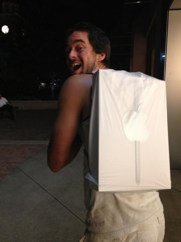 lessdenim's tweet image. Oh you know... Just bought the new MacBook Pro Retina Display!!!! #macbookproretinadisplay