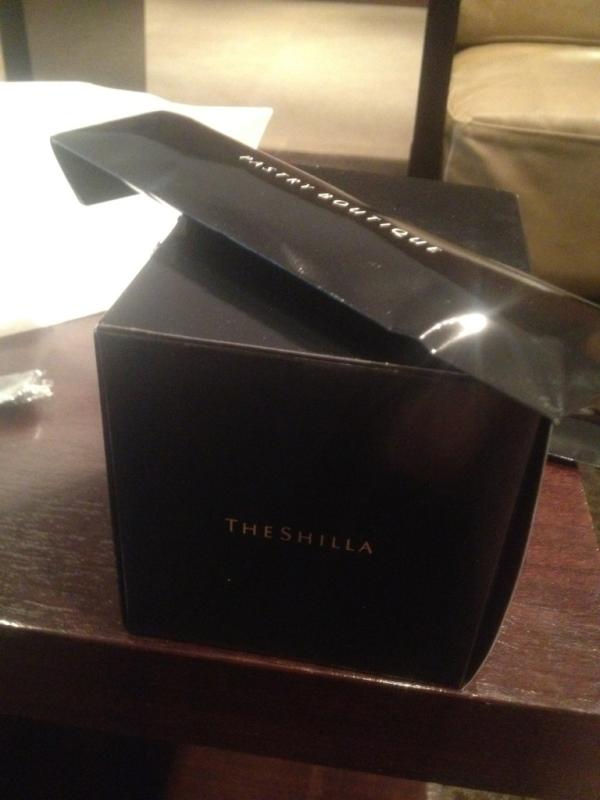 JongaeJessica's tweet photo. My birthday@Shilla hotel http://t.co/172jaya7