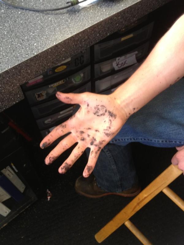 itzbritneybytch's tweet image. Paintin yer truck can be messy @207Problems