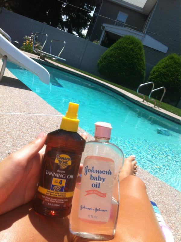 MrHungjames's tweet image. My two bestfriends .. #italianskin  #neverburn