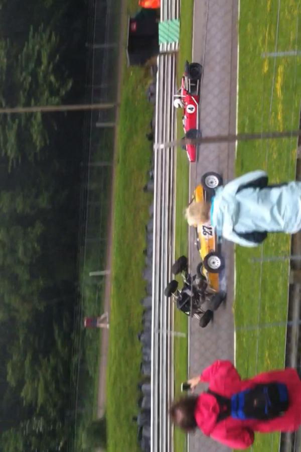 gokartom's tweet photo. Crash at Brands Hatch this is how it happened... http://t.co/bEyOLuBS